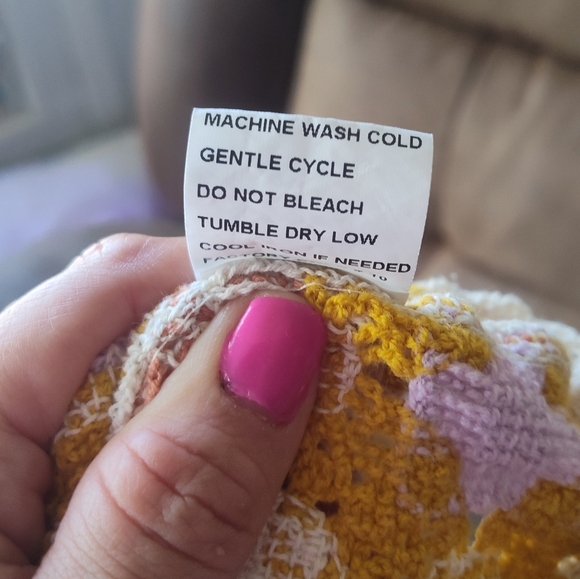 Rebellion Colorful Crochet Women Top Snall - Picture 9 of 9